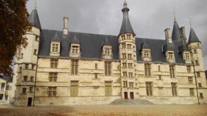 palais ducal de Nevers équipé accessible aux malentendants